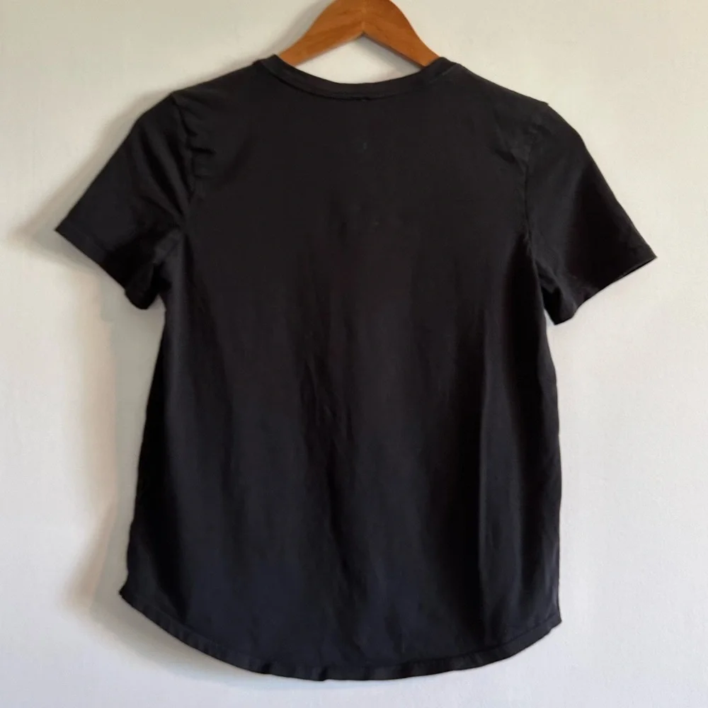 Lululemon Athletica Black Pima Cotton Tee with ‘Therabody’ Logo Size 2 EUC - Picture 4 of 7